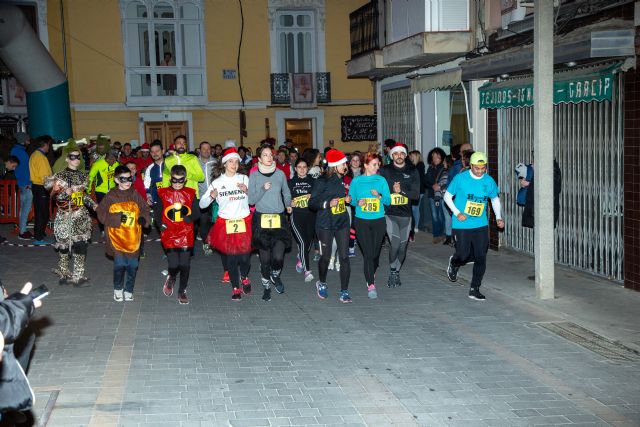 La San Silvestre de Bullas sigue sumando años y cientos de vecinos corren la popular carrera - 4, Foto 4