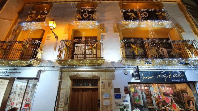 El Ayuntamiento de Lorca entrega los premios del I Concurso Navideño para decorar balcones y ventanas 2020 - 1, Foto 1