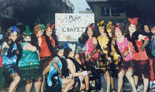 La Peña Confeti será las pregoneras del Carnaval de Totana 2024, Foto 1