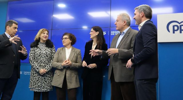Los senadores del PPRM lideran la actividad en la Cámara Alta mientras los socialistas duermen la siesta rodeados de corrupción - 2, Foto 2