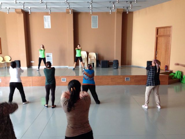 El programa Integrasport, de integración a través del deporte, funciona con éxito, sobre todo entre el colectivo de mujeres - 1, Foto 1