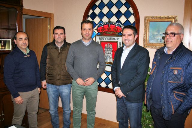 Yecla será la ciudad que acoja a las candidatas a reinas de las Fiestas de Mayo de Alcantarilla, en la ya tradicional jornada de convivencia junto a los miembros del jurado - 1, Foto 1