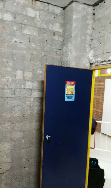 Comienzan las obras de renovación de los aseos de profesores del colegio 'Vista Alegre' - 2, Foto 2