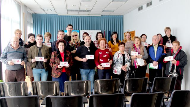 El Ayuntamiento y los comercios de Lorquí reparten 1.650 euros en premios en la campaña de Navidad 2018 - 1, Foto 1