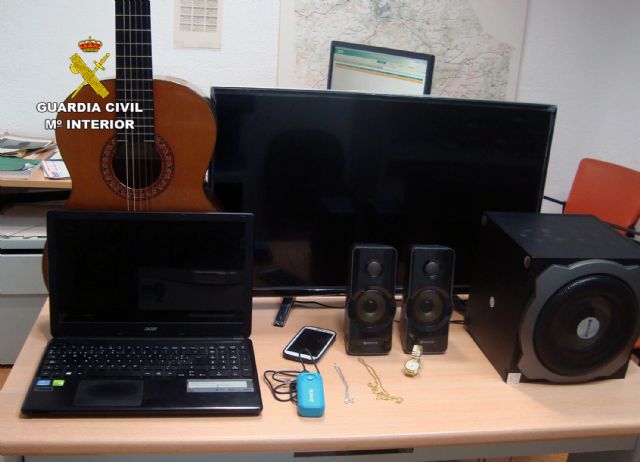 La Guardia Civil esclarece cinco robos en viviendas de Jumilla - 2, Foto 2