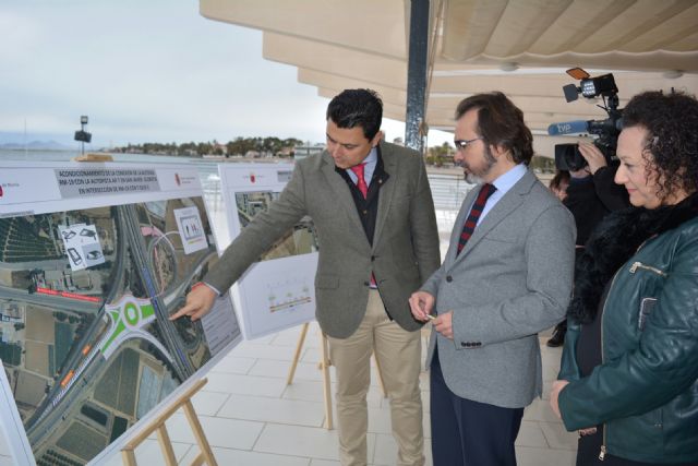 El consejero de Fomento, Pedro Rivera y el alcalde José Miguel Luengo presentan tres actuaciones de mejora de carreteras en San Javier con una inversión de 4,2 millones de euros - 5, Foto 5
