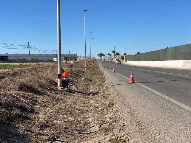 El Ayuntamiento procede a iluminar la conexión de Torre Pacheco con el Polígono La Estrella - 4, Foto 4