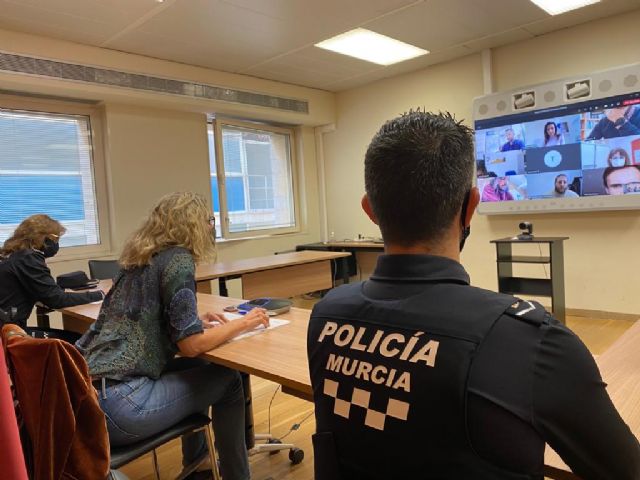 El grupo de trabajo del Urbact Innovator estudia la aplicación de las propuestas recibidas para la mejora del servicio de la Policía Local - 1, Foto 1