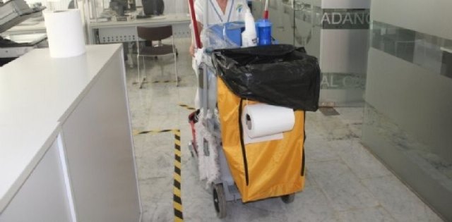    [Penalizan con 6.900 euros a la adjudicataria del servicio de limpieza de interiores por incumplir sus obligaciones salariales con las trabajadoras, Foto 3