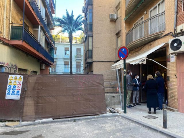 El PP propone que se indemnice a los comerciantes de la calle Sagasta por el bloqueo de las obras de la Muralla - 1, Foto 1