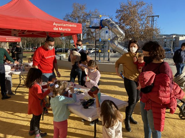 El Ayuntamiento realiza una mejora integral de las zonas infantiles del Infante - 1, Foto 1