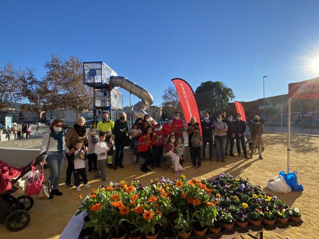 El Ayuntamiento realiza una mejora integral de las zonas infantiles del Infante - 4, Foto 4
