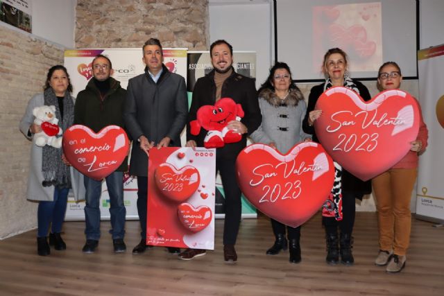 La concejalía de Comercio y Codelor lanzan una campaña de San Valentín para dinamizar el comercio - 1, Foto 1