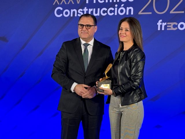 Mari Carmen Moreno, distinguida con el Premio Paleta de Oro de la Federación Regional de Empresarios de la Construcción - 1, Foto 1