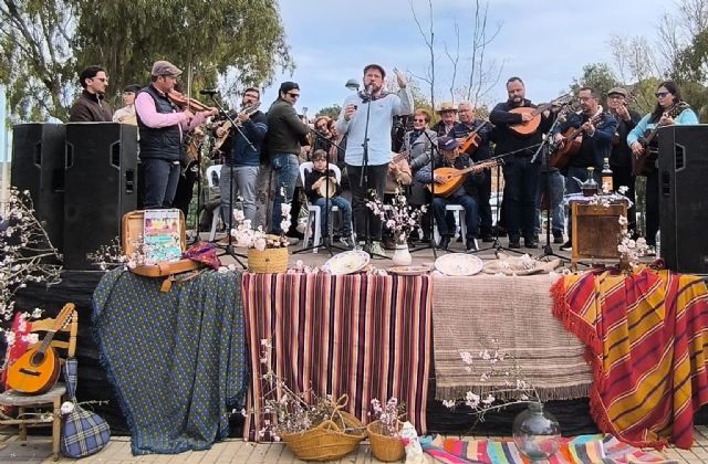 Más de 500 personas clausuran la temporada de los Cantos de Pascua en la IV Feria ‘Cartagena Oeste en Flor’ - 3, Foto 3