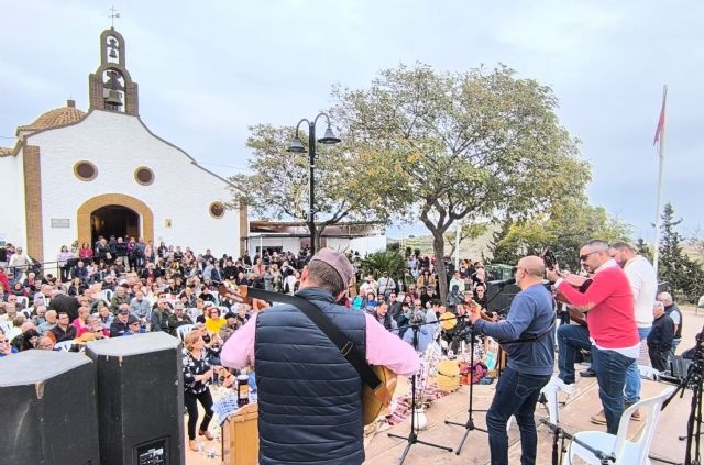 Más de 500 personas clausuran la temporada de los Cantos de Pascua en la IV Feria ‘Cartagena Oeste en Flor’ - 4, Foto 4