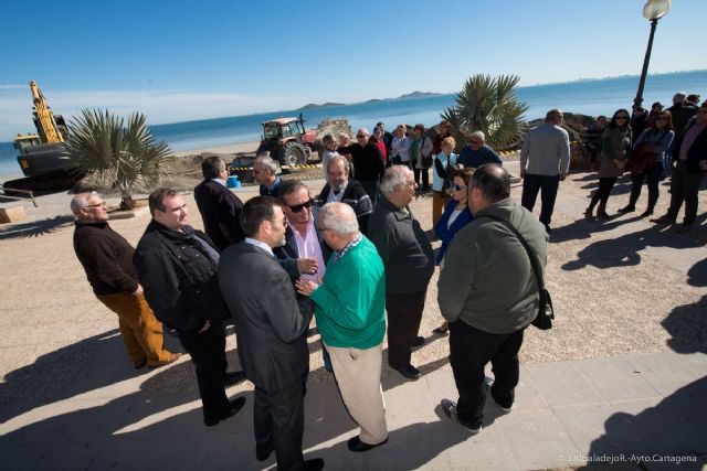 Empiezan a retirar los espigones de Los Urrutias, gracias a la presión ciudadana - 4, Foto 4