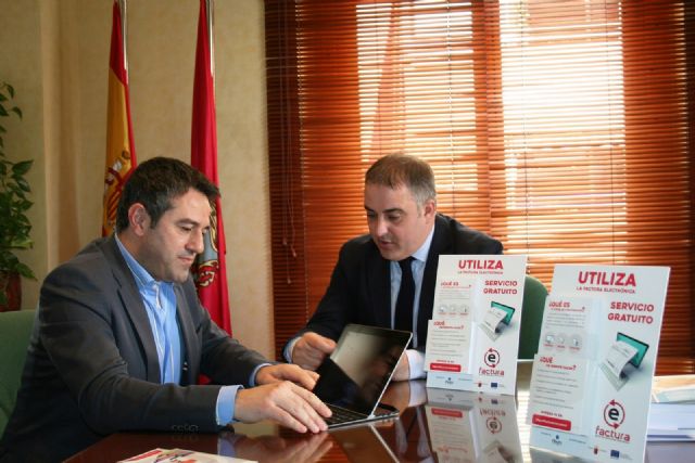 La CARM presenta en Alcantarilla su portal online para poder validar y generar facturas electrónicas - 2, Foto 2