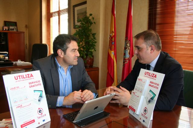 La CARM presenta en Alcantarilla su portal online para poder validar y generar facturas electrónicas - 3, Foto 3