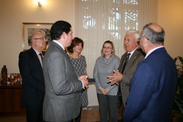 María del Carmen Sola Ruiz, nueva madrina del tercio de Nuestro Padre Jesús Resucitado - 3, Foto 3