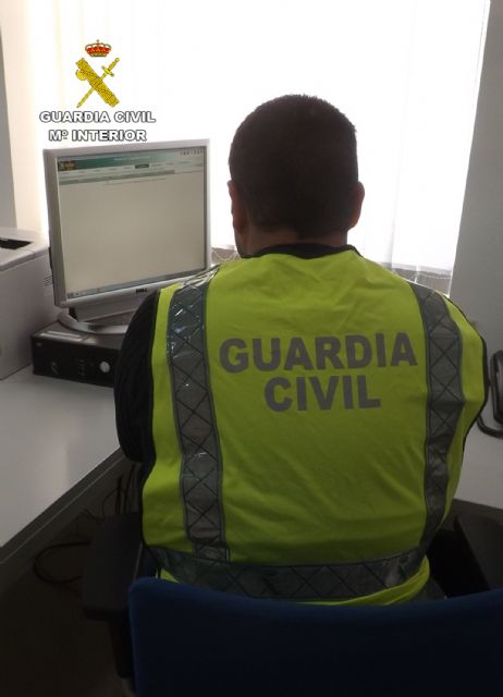 La Guardia Civil esclarece la sustracción de 900 euros extraviados en una sucursal bancaria por una cliente - 2, Foto 2