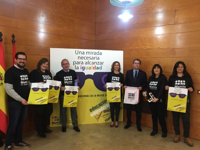 El Ayuntamiento de Murcia distingue a la primera mujer Catedrática de la Universidad de Murcia con el premio 8 de Marzo - 3, Foto 3