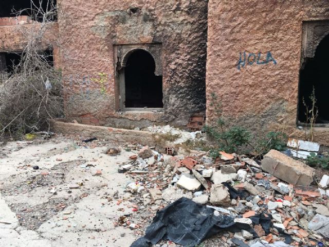 Nueva advertencia del PSOE a Gil Jódar para que dé una solución urgente al peligroso estado de La Quinta - 4, Foto 4