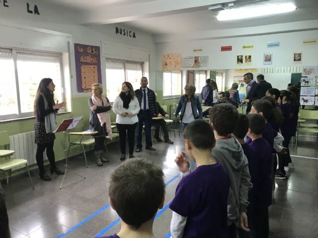 El proyecto ´Canta´ desarrollado por el colegio Nuestra Señora de los Ángeles de Murcia favorece la convivencia a través de la música - 1, Foto 1