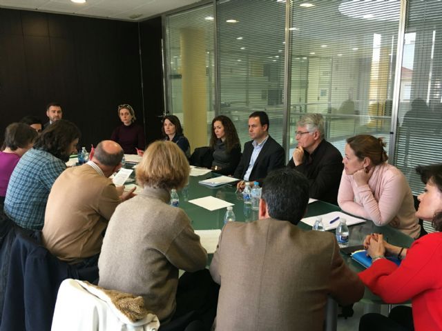 El próximo lunes 5 de marzo se abre el periodo  para la solicitud de plaza en centros educativos desde Educación Infantil a Bachillerato - 1, Foto 1