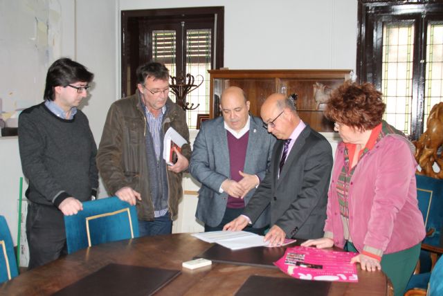 El alcalde recibe al consejero de Hacienda para tratar distintos aspectos del próximo Plan de Obras y Servicios - 1, Foto 1