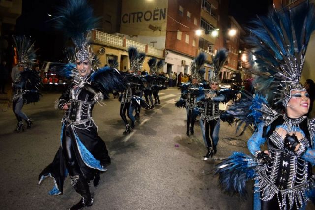 Mazarrón despide el Carnaval con un espectacular desfile de peñas foráneas y ganadoras locales, Foto 3