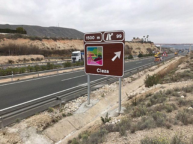 Instalan en la Autovía A-30 carteles de Cieza como destino turístico - 1, Foto 1