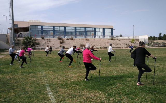 La marcha nórdica sigue sumando seguidores en Las Torres de Cotillas - 1, Foto 1