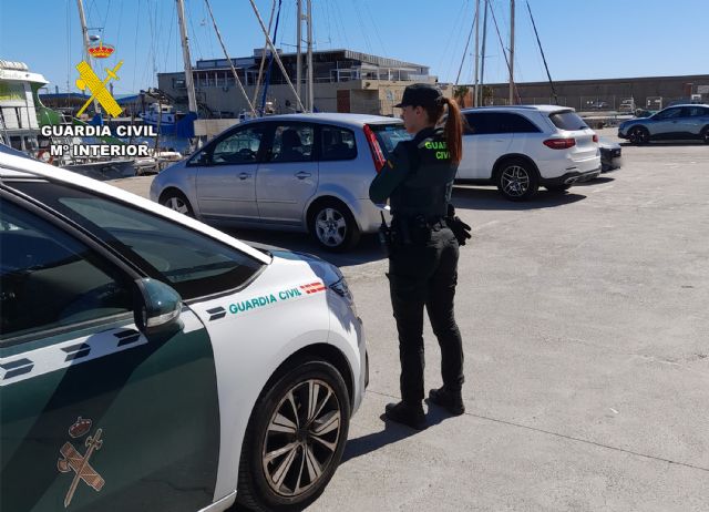 La Guardia Civil sorprende al presunto autor de una serie de robos en vehículos en Águilas - 3, Foto 3