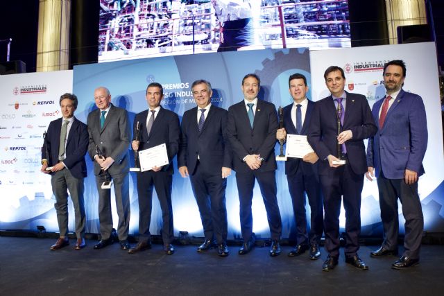 Carlos Egea recibe el Premio Honorífico de los Ingenieros Industriales por su compromiso con la Industria - 1, Foto 1