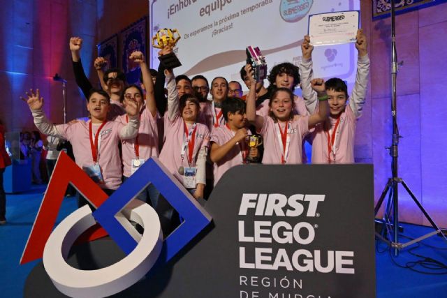 Más de 300 escolares de primaria y secundaria muestran sus conocimientos de robótica en la final regional del torneo First Lego League - 2, Foto 2