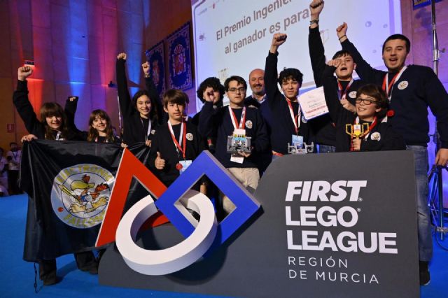 Más de 300 escolares de primaria y secundaria muestran sus conocimientos de robótica en la final regional del torneo First Lego League - 3, Foto 3