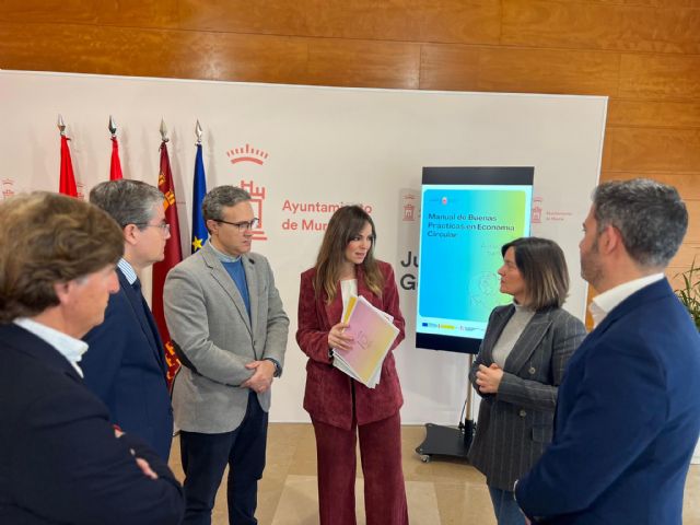 El Ayuntamiento de Murcia presenta los Manuales de Economía Circular para el sector turístico y convoca una jornada formativa - 2, Foto 2