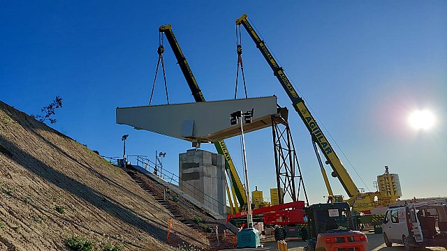 Adif AV avanza en la construcción del viaducto sobre la autovía A-7, en la LAV Murcia-Almería a su paso por Totana, Foto 3