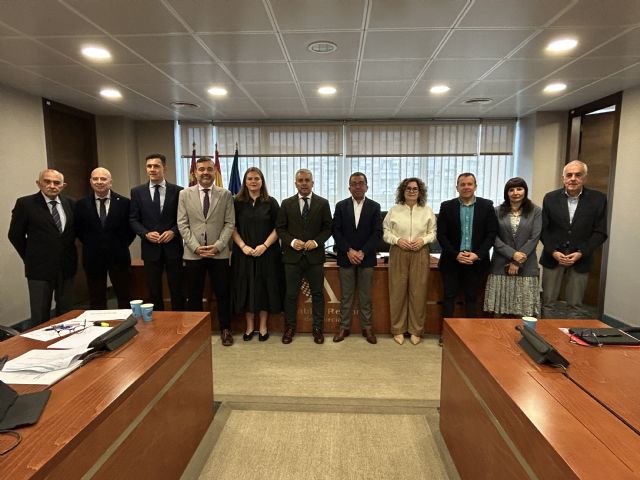 La Fundaci�n Instituto Euromediterr�neo del Agua y la Comunidad de Regantes de Librilla comparecen ante la Comisi�n sobre la situaci�n del Trasvase Tajo-Segura, Foto 2