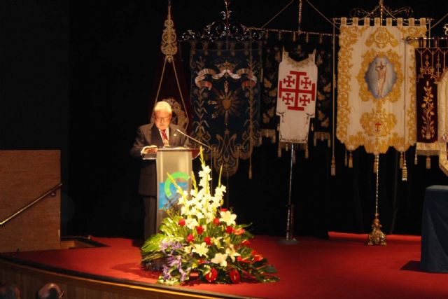 El sacerdote alcantarillero Julio Romero anunció la Semana Santa en el Pregón que ayer se celebró en Alcantarilla - 3, Foto 3