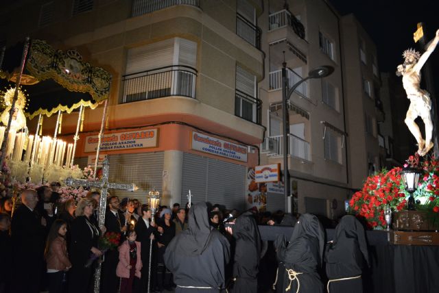 La imagen del Cristo de la Agonía recorre las calles de Águilas cuando se cumple el 65 aniversario de su donación a la Cofradía del Silencio - 4, Foto 4