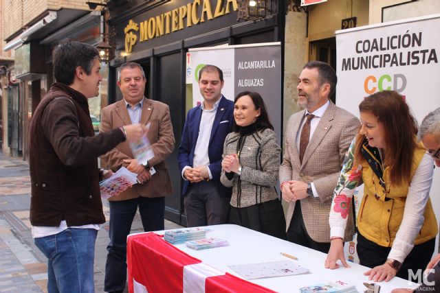 El Grupo municipal presenta 'MC, Contigo', la iniciativa de atención directa al vecino a pie de calle - 5, Foto 5