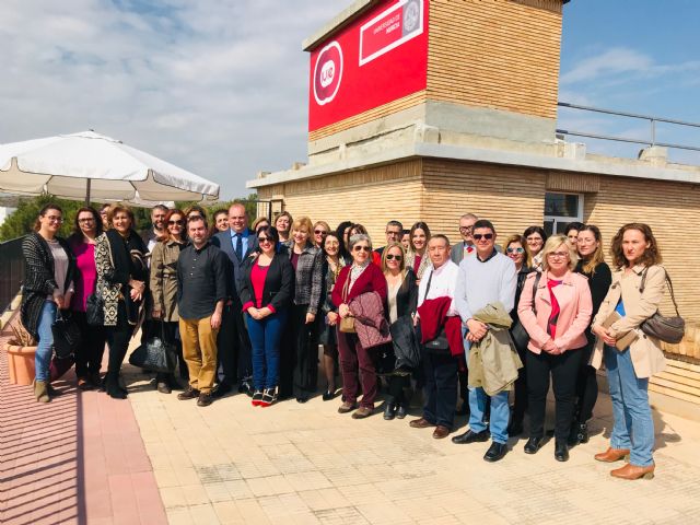 La Comunidad impulsa el Círculo de Mayores y Discapacidad de la Región de Murcia - 1, Foto 1