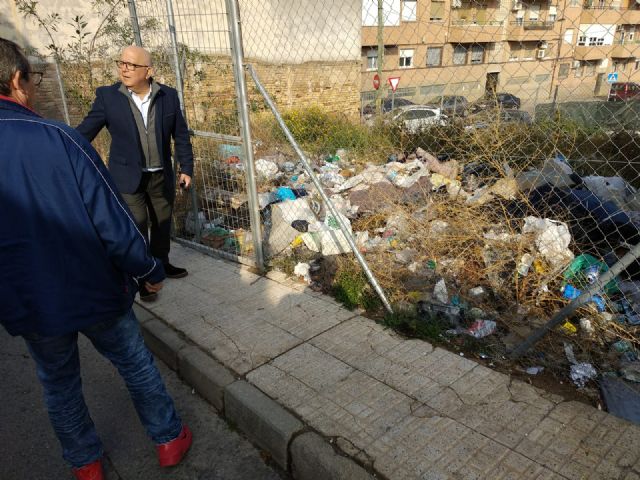 Ciudadanos denuncia el un foco insalubre en la confluencia de las calles Salud y Posada en el barrio de San Antón - 2, Foto 2