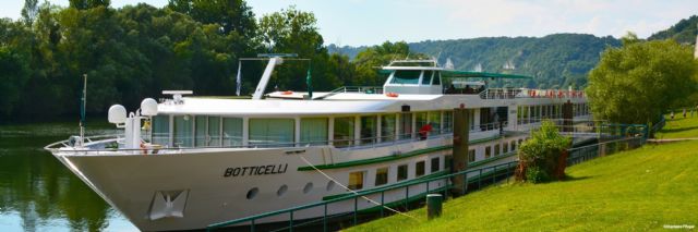 Durante el COVID-19 el MS Botticelli de Croisieurope aloja a los equipos de enfermería franceses - 1, Foto 1