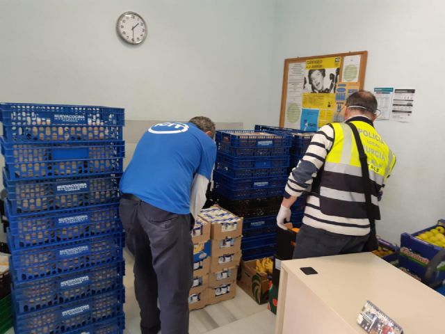 Derechos Sociales reparte alimentos a 125 personas en exclusión social - 3, Foto 3