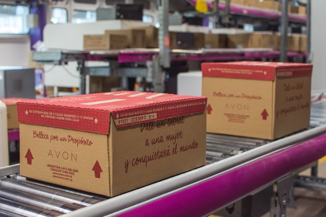 Avon dona más de 8.000 unidades de productos de higiene personal a cruz roja española - 2, Foto 2