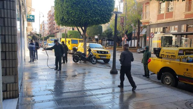 El Ayuntamiento refuerza la limpieza y desinfección en las calles de Alcantarilla - 3, Foto 3