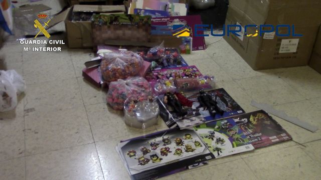 La Guardia Civil retira del mercado más de 150.000 juguetes falsificados o que no cumplen los estándares de seguridad - 5, Foto 5